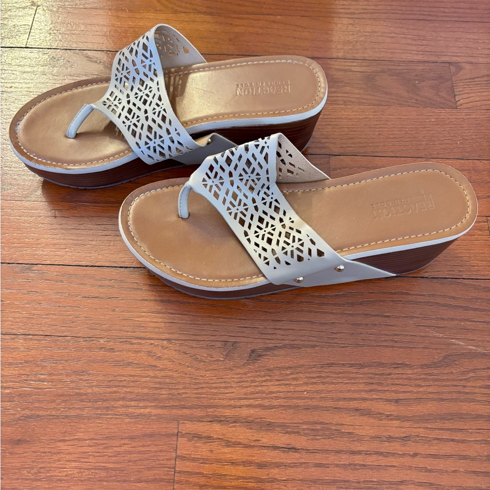 Kenneth Cole Reaction platform sandal